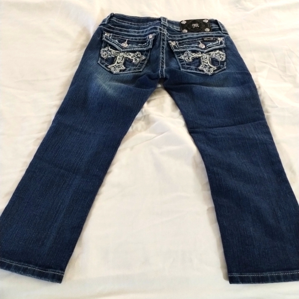 Miss Me denim capris